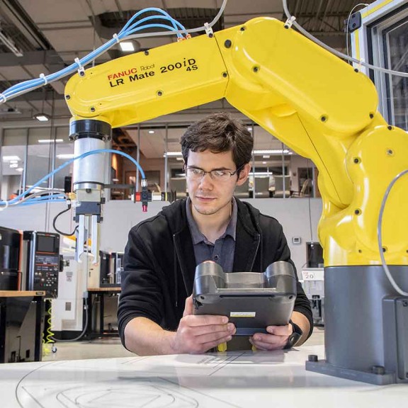 WTCS Images Gateway College Page Modular Photo Collage Photo 3 2X